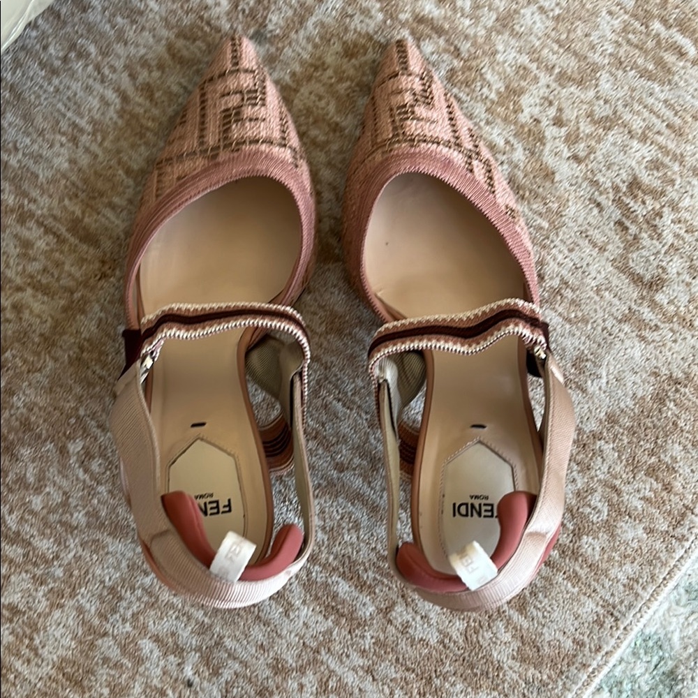 Fendi Colibri Pointed Toe Slingback Pump (Women) - 41 - Picture 8 of 13